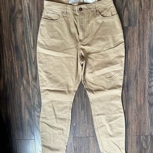 Hollister Women's Skinny Jeans in Tan